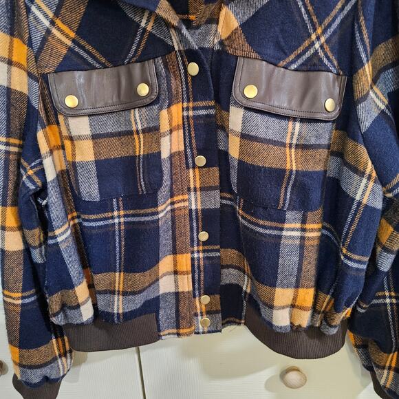 Cato Plaid Flannel Shacket Jacket Womens L Brown Navy Western Casual Fall Style - Picture 4 of 9